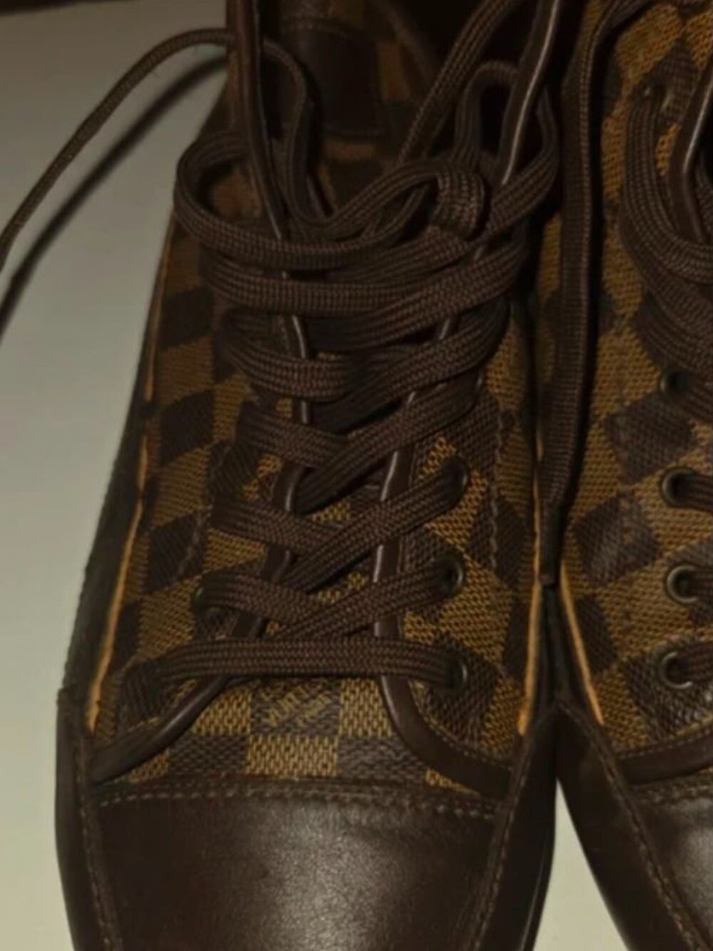 Louis Vuitton Men's Damier Ebene Authentic Size 10 - Picture 9 of 10